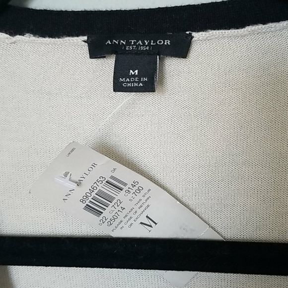 Ann Taylor Office cashmere blend sweater NWT medium - Picture 2 of 7